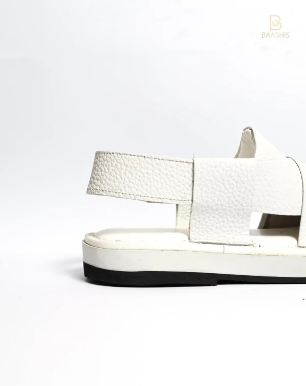 Handmade white Leather Kaptaan Chappal –012